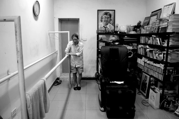 Cảnh đời khốn khổ của nhà văn Lê Lựu ảnh 2