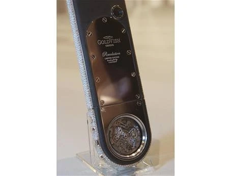 "Cuộc cách mạng" GoldVish giá tương đương 9 tỷ đồng ảnh 4 "Cuộc cách mạng" GoldVish giá tương đương 9 tỷ đồng ảnh 4