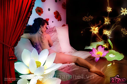 Ngắm Quỳnh Thy nude trên giường ngủ ảnh 3