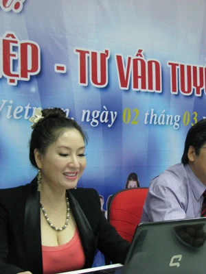 Giao lưu trực tuyến: Bí quyết chọn nghề, chọn trường ít "đụng hàng" ảnh 3