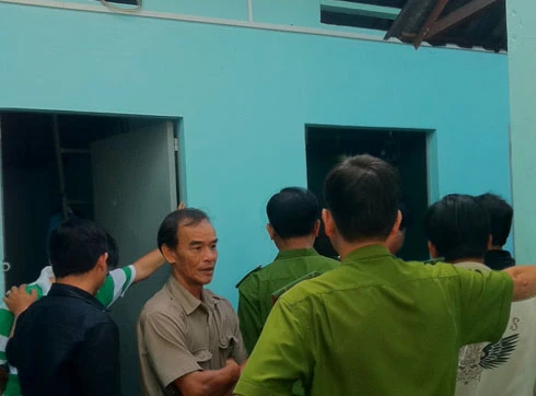 11 giờ giải cứu nữ sinh bị người yêu khống chế ảnh 1