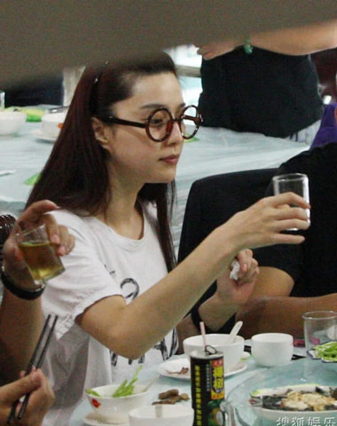 Nhan sắc mộc của mỹ nhân gốc Hoa ảnh 5 Nhan sắc mộc của mỹ nhân gốc Hoa ảnh 5