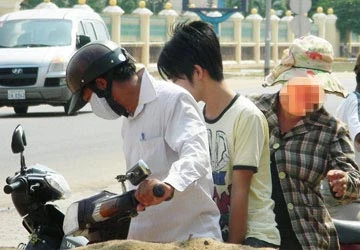 Con bạc tại Campuchia kể chuyện bị “cầm người” ảnh 1