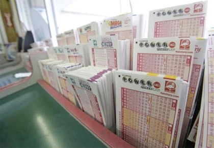 Người Mỹ "phát sốt" với giải xổ số 600 triệu USD ảnh 7