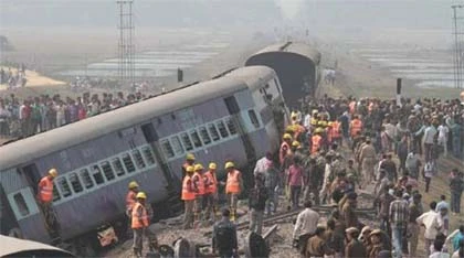 Hình ảnh vụ tai nạn tàu khách kinh hoàng tại Ấn Độ ảnh 4