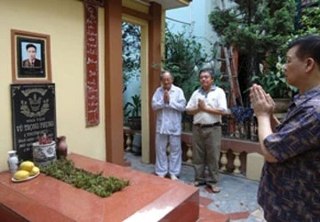 Yêu cầu kịch giữ tên tác phẩm văn học: “Làm đĩ” ảnh 1