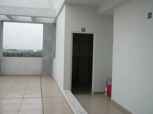 Sinh viên tự tử ngay trong trường đại học ảnh 1