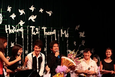 Ca sỹ Đan Trường: Bao giờ lấy vợ sẽ ngừng ca hát! ảnh 2