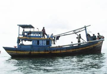 Trầm luân đời lặn biển - Bài 1: Đổi mạng kiếm cơm ảnh 2