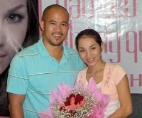 Vợ chồng nhạc sĩ Trương Lê Sơn và ca sĩ Hoàng Lê Vi.