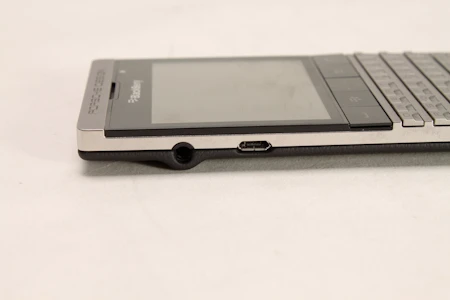 Trên tay BlackBerry Porsche Design P’9981 chính hãng ảnh 9