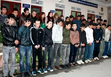 40 đối tượng thác loạn trong quán karaoke ảnh 1