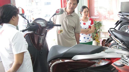 Lại chiêu trò làm giá xe máy ảnh 1