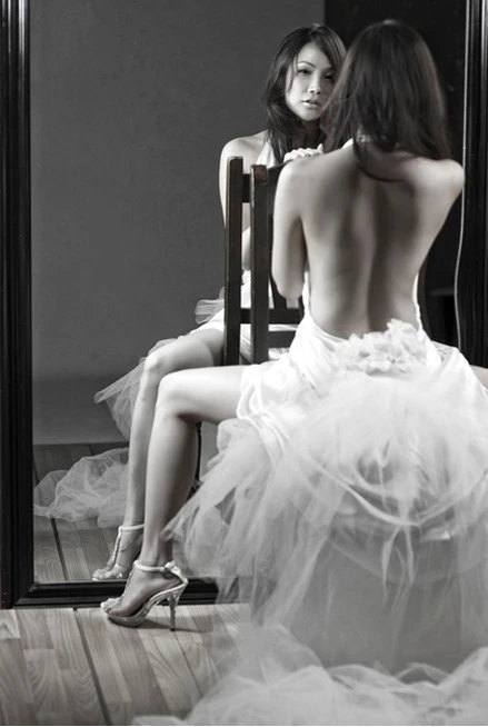 Hồ Quỳnh Hương đẹp buồn ảnh 7