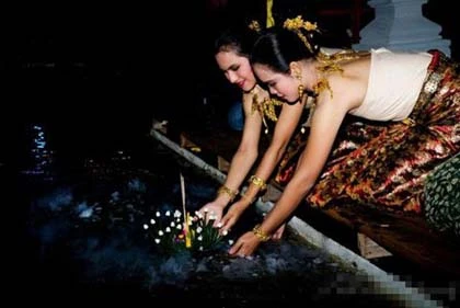 Cận cảnh lễ hội lãng mạn nhất thế giới ảnh 9 Cận cảnh lễ hội lãng mạn nhất thế giới ảnh 9