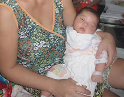 Bé 2 tháng tuổi đã ngộ độc chì vì uống thuốc cam ảnh 1