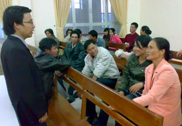 Vụ “Hai con vịt oan nghiệt”: Miễn trách nhiệm hình sự cho bốn nông dân ảnh 1 Vụ “Hai con vịt oan nghiệt”: Miễn trách nhiệm hình sự cho bốn nông dân ảnh 1