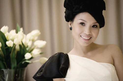 Cẩm Ly "đẹp lạ" ảnh 5