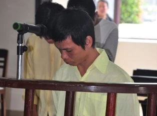 Vào tù "yêu" trẻ, ra tù lại ngựa quen đường cũ ảnh 1