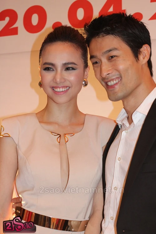 "Cô dâu” Đinh Ngọc Diệp mướt mải mồ hôi chờ “chú rể” Johnny Trí Nguyễn ảnh 10