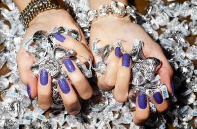 Gợi ý màu nail đón Tết ảnh 2