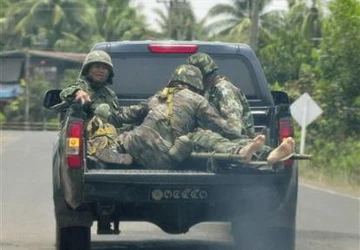 Thái Lan - Campuchia giao tranh gần đền cổ Preah Vihear ảnh 1