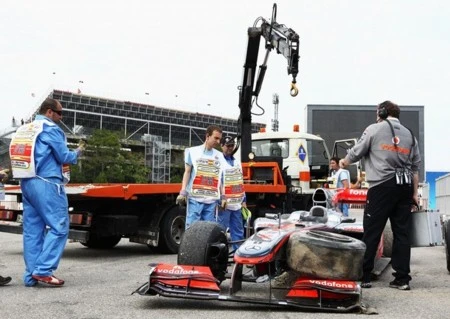 Red Bull đại thắng, Hamilton khóc hận ảnh 3