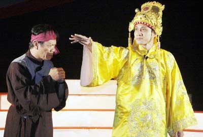 NSND Lê Hùng dựng kịch vua Lý Công Uẩn dời đô ảnh 1