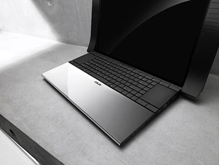 5 laptop "khủng" thay thế máy để bàn ảnh 2