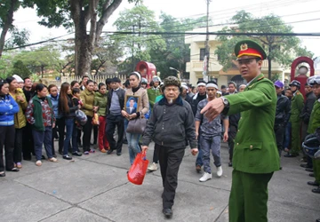 Trực tiếp: Xét xử sát thủ "máu lạnh" Lê Văn Luyện ảnh 7