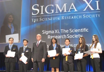 Thí sinh gốc Việt “bội thu” tại ISEF 2012 ảnh 1