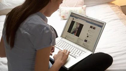 Dân Mỹ chọn bỏ sex để được lướt net ảnh 1