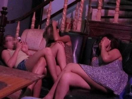 Thủ tục thư giãn ở "phố sướng" Hà Nội ảnh 1