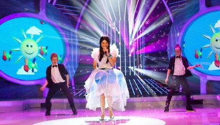 "Gương mặt thân quen" bất ngờ gây sốt ảnh 11