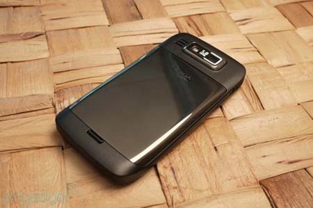 "Đập hộp" Nokia E73 Mode ảnh 5