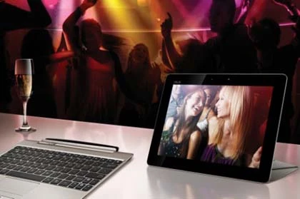 Asus giới thiệu cặp đôi "hot" nhân dịp lễ Valentine ở VN ảnh 2