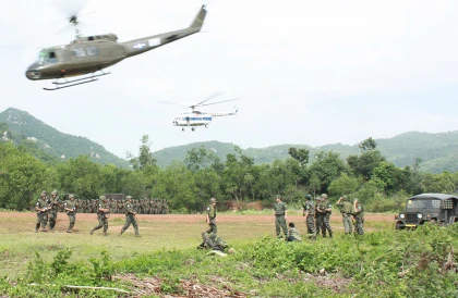 Đoàn làm phim về "đoàn tàu không số" thực hiện cảnh quay đồ sộ ảnh 4