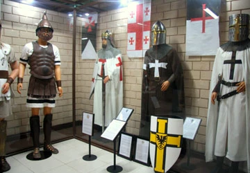 Thăm bảo tàng vũ khí cổ đầu tiên tại VN ảnh 1