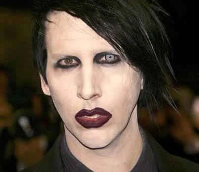 Điểm mặt những người nổi tiếng xấu nhất thế giới ảnh 2