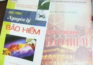 Thêm thạc sĩ tố sách bị “luộc” ảnh 1