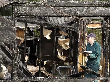 Mất quyền nuôi con, đốt nhà tự sát ảnh 3