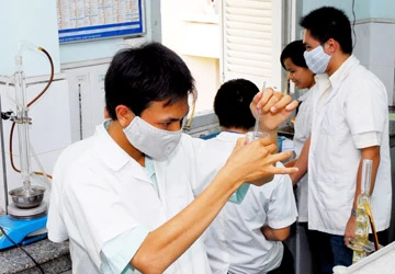 Không trung thực, thầy còn mặt mũi nào dạy trò! ảnh 2