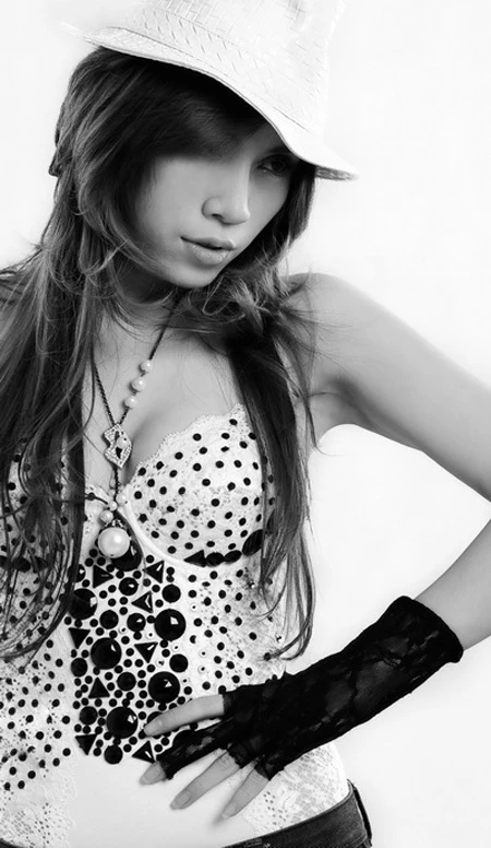 Phan Đinh Tùng chia tay vì Uyên Trang đã có con 6 tuổi? ảnh 4