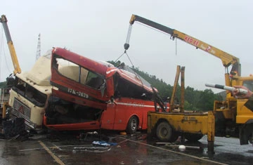 2. Hiện trường vụ tai nạn ở Tân Nghĩa 2. Hiện trường vụ tai nạn ở Tân Nghĩa