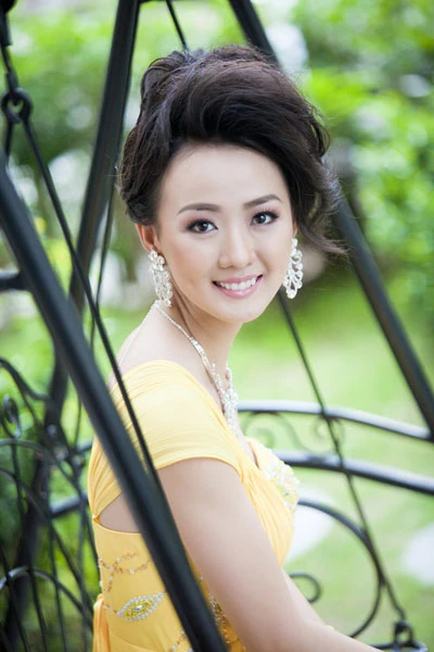 Miss Ngoisao vào bán kết Miss Photo 2012 ảnh 2