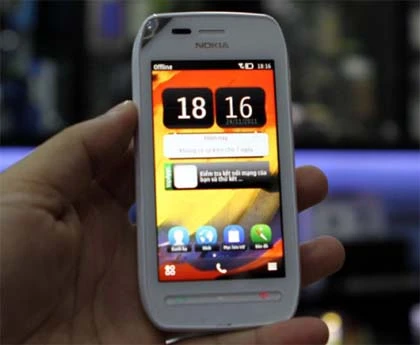Mở hộp điện thoại Nokia 603 màn hình sáng nhất ở VN ảnh 12