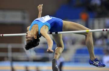 Bùi Thị Nhung dừng chân ở 1,84 m ảnh 1