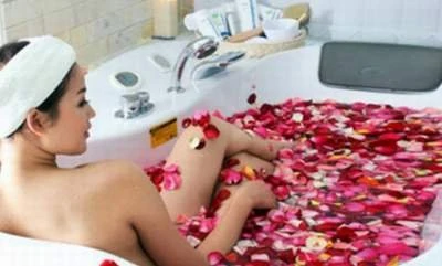 Suýt mất mạng vì tắm trắng ảnh 1