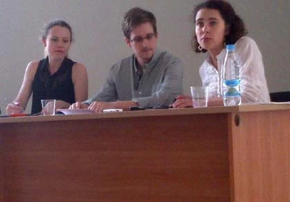 Snowden có tài liệu gây "ác mộng" cho chính phủ Mỹ ảnh 1 Snowden có tài liệu gây "ác mộng" cho chính phủ Mỹ ảnh 1