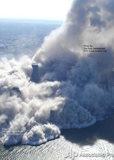 Chùm ảnh được cất giữ 10 năm về vụ khủng bố 11-9-2001 ảnh 5